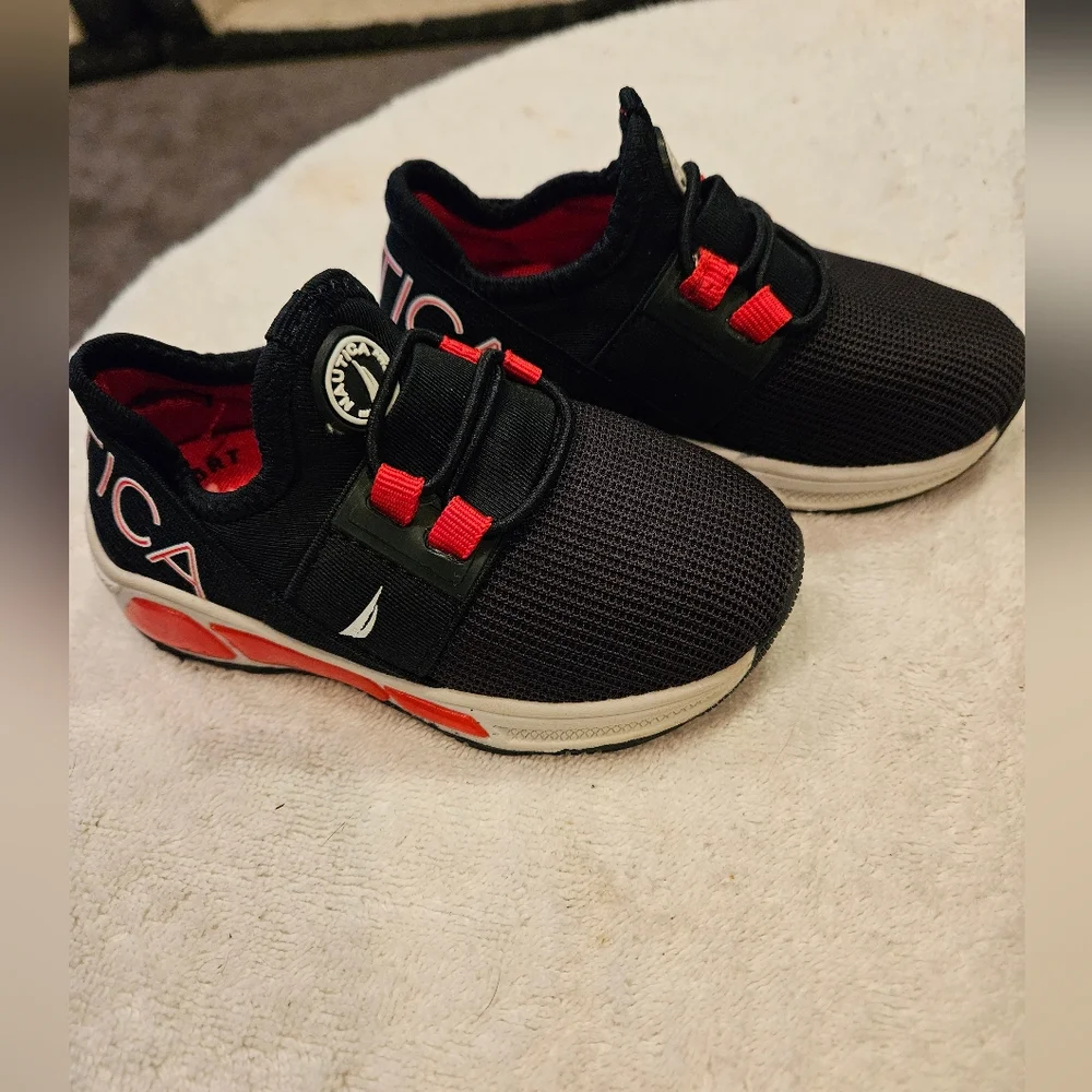 NAUTICA TODDLER NEAVE ENBOSS SNEAKERS